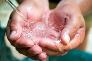 مراحل وضو گرفتن زنان و مردان چگونه است ؟