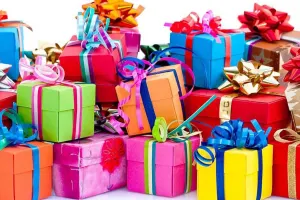 ۱۰ ایده ی خلاقانه و جذاب برای کادو کردن هدیه