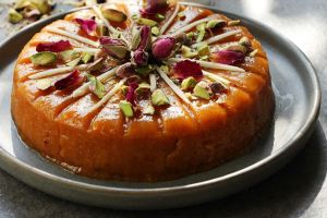 طرز تهیه حلوا ماسالا با شیره انگور و ادویه های معطر