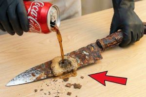 نحوه تیز کردن و بازسازی چاقوهای زنگ زده با نوشابه