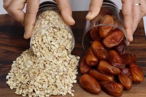 طرز تهیه اوتمیل انرژی زا خانگی با خرما و جوپرک