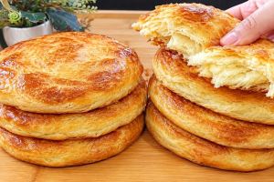 طرز تهیه فطیر لایه ای سریع و آسون با آرد سمولینا و کره حیوانی