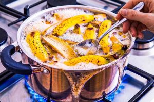 پوست موز را با شیر میکس کنید! از بین بردن چین وچروک صورت فقط در ۱۵ دقیقه