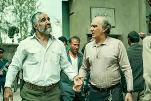 معرفی فیلم آنتیک: از بازیگران تا صحنه های خنده دار پژمان جمشیدی