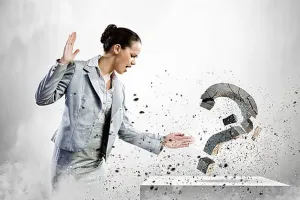 چگونه نسبت به شوهر خود حساس نباشیم؛ راهکارهایی برای رهایی از شک و بدبینی