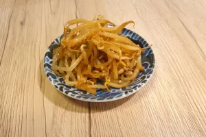 طرز تهیه ترشی جوانه ماش با ماندگاری بالا