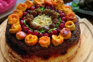 طرز تهیه ته چین آلبالوپلو با مرغ برای ۴ نفر
