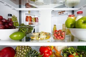 چگونه از فاسد شدن میوه ها در یخچال جلوگیری کنیم؟