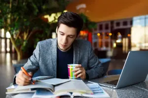 یادگیری گام به گام: بهترین روش برای درک عمیق مفاهیم درسی