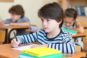 ۱۳ راهکار مؤثر برای کاهش اضطراب امتحان در کودکان