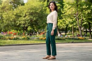 راهنمای جامع استایل با شلوار سبز؛ از ترکیب رنگ تا انتخاب کفش و اکسسوری