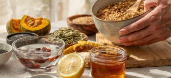 دستور تهیه مخلوط طبیعی برای تقویت مفاصل و استخوان ها