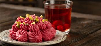 طرز تهیه حلوای آلبالو مجلسی و خوش رنگ با طعم ملس