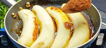 طرز تهیه کیک موزی شکلاتی تابه ای بدون نیاز به فر؛ فقط با یک عدد تخم مرغ