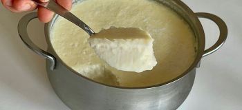 طرز تهیه ماست سنتی خانگی پرچرب و پرمایه با رویه کلفت بدون آب انداختن