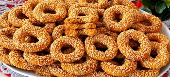 طرز تهیه کعک کنجدی عسل و شیر بسیار ترد و بازاری