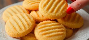 طرز تهیه کوکی کره ای با ۳ قلم مواد ساده