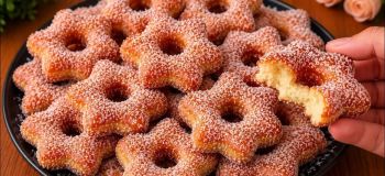 طرز تهیه شیرینی ساده و فوری بدون فر با یک لیوان آب و یک لیوان آرد