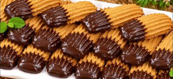 طرز تهیه ۵۰ عدد شیرینی برای چای عصرانه فقط با ۱ لیوان آرد