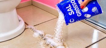 ترفند تمیز کردن بندکشی سیاه کاشی و سرامیک بدون دوغاب