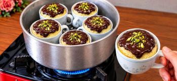 طرز تهیه کاپ کیک فنجانی بدون فر و همزن با ۱ عدد تخم مرغ