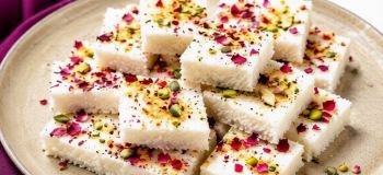 دسر نارگیلی یخچالی که همه عاشقش می شن | فقط ۴ قلم مواد، بدون فر و مجلسی