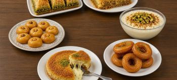 طرز تهیه ۶ مدل شیرینی ترکی در خانه ؛ از باقلوا تا حلقه تاتلیسی