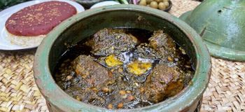طرز تهیه یک خورش شمالی پرعطر با رب انار و گردو؛ مرغ ترش مخصوص مهمانی ها