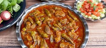 خورشت بامیه اهوازی؛ یه غذای اصیل جنوبی با بامیه های لطیف و سس غلیظ