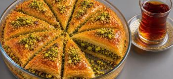 طرز تهیه باقلوا غازی؛ راز باقلوا اصیل ترکیه با خمیر فیلو
