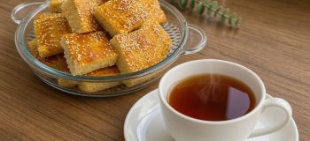 طرز تهیه نان قندی با چند ماده ساده؛ خوشمزه و مناسب تغذیه مدرسه!
