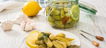 طرز تهیه ترشی بامیه با گوجه با طعم دلچسب