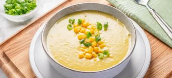 طرز تهیه ی سوپ آرد ذرت و اسفناج
