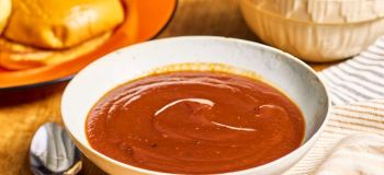 طرز تهیه سس باربیکیو؛ راز طعم دودی و بی نظیر برای استیک و کباب