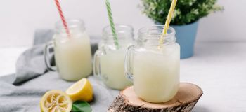 دستور تهیه لیموناد خانگی با لیمو ترش تازه برای ۴ نفر