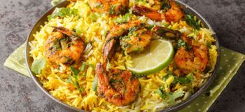 دستور پخت میگو پلو عربی (برای دو نفر)