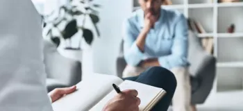 مروری جامع بر انواع روان درمانی، از رفتارگرایی تا انسان گرایی
