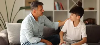 سخت گیری سازنده در تربیت کودک | از ضرورت تا اجرا (راهنمای کامل والدین)