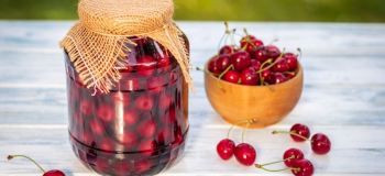طرز تهیه کمپوت گیلاس با ماندگاری بالا / تا فصلشه درستش کن !