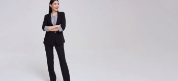 انتخاب بهترین کفش برای کت و شلوار زنانه در محیط کار و مهمانی