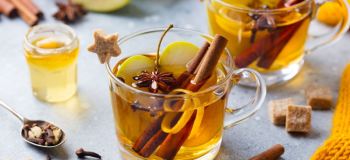۱۰ دمنوش مؤثر برای کنترل فشار خون که باید بشناسید + طرز تهیه