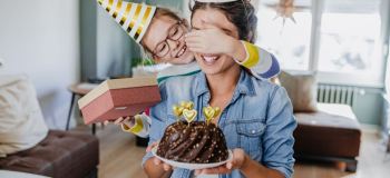 زیباترین و خاص ترین جملات و پیام های تبریک تولد مادر