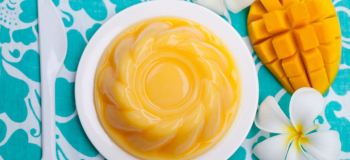 طرز تهیه دسر انبه ژلاتینی؛ دسری خوش رنگ و لطیف که مهمانان را شگفت زده میکند !