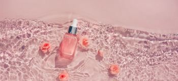 خواص گلاب برای چاقی صورت | ۷ روش کاربردی برای شادابی و پرتر دیده شدن صورت
