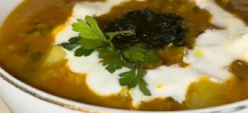 طرز تهیه سوپ ماش و جو؛ غذای سبک، خوشمزه و سیرکننده