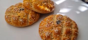 نان زنجبیلی خانگی با ماست؛ بدون ورز دادن خمیر