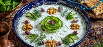 تزیین ماست و خیار؛ ۲۰ ایده ساده، مجلسی و تک نفره برای سفره ایرانی