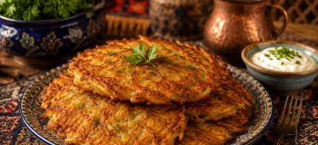 پنکیک سیب زمینی ترد و طلایی؛ یک شام یا صبحانه خوشمزه که همه عاشقش می شوند!