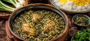 طرز تهیه سیر قلیه به روش اصیل گیلانی؛ خورشتی خوش عطر با سیر تازه و تخم مرغ که طعم شمال را به سفره شما می آورد