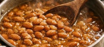 لوبیا کباب رشتی؛ غذای خیابانی محبوب گیلان با عطر سیر و طعم اصیل شمالی